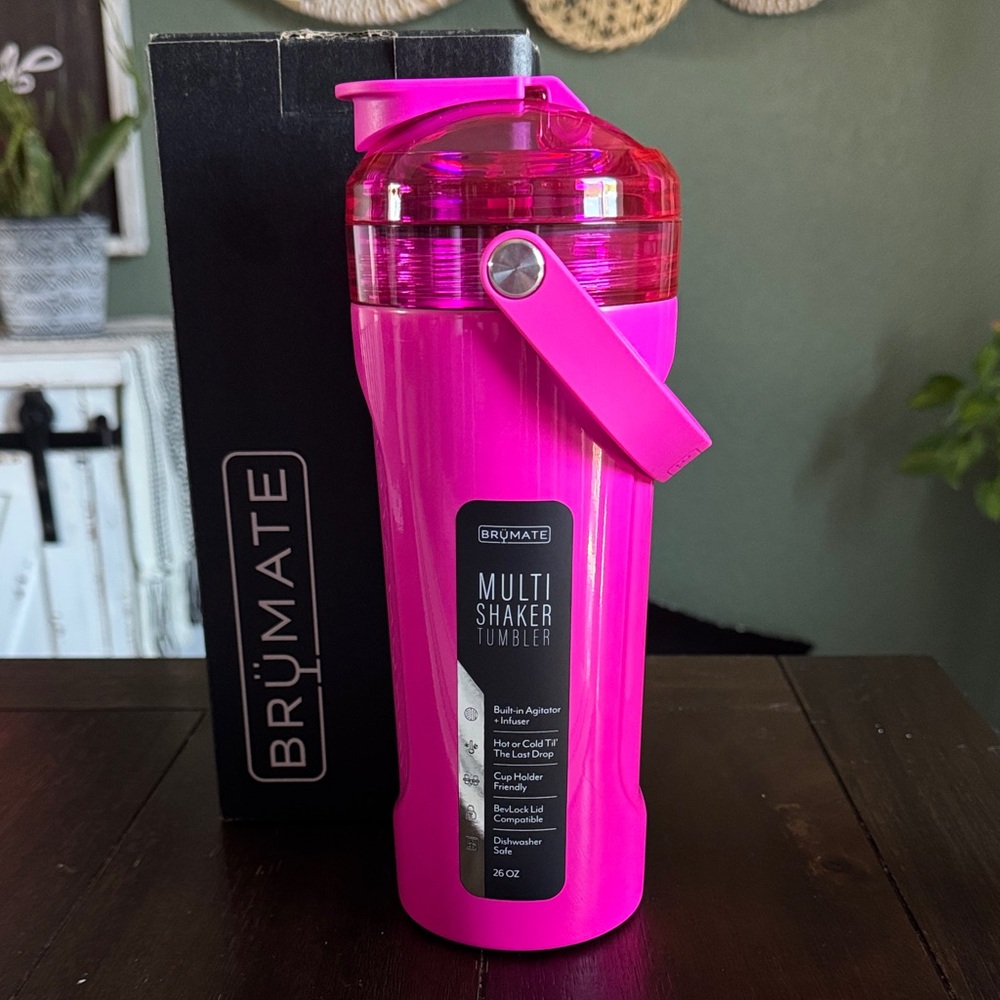BruMate MultiShaker in Vivid Magenta 26oz! Limited Edition! New!